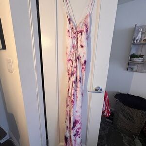 Elegant Tie-Dye Maxi Dress